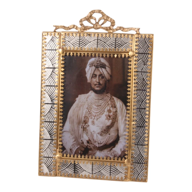 Fotram 10x15 cm - guld - mässing - stående