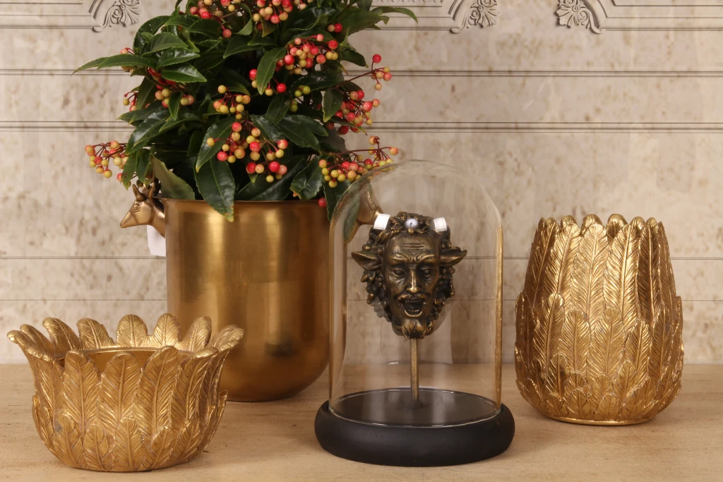Bacchus-figur med glasdomb - guld - 23 cm - konstharts