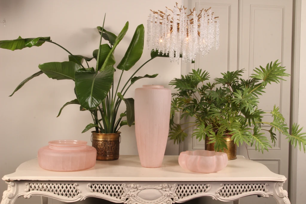 Dekorativ skål Lotus - rosa - glas - 40 cm - 1 styck