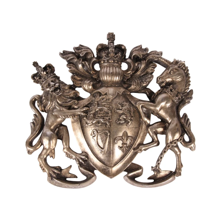 Vapensköld väggornament - silver - 38 cm - konstharts